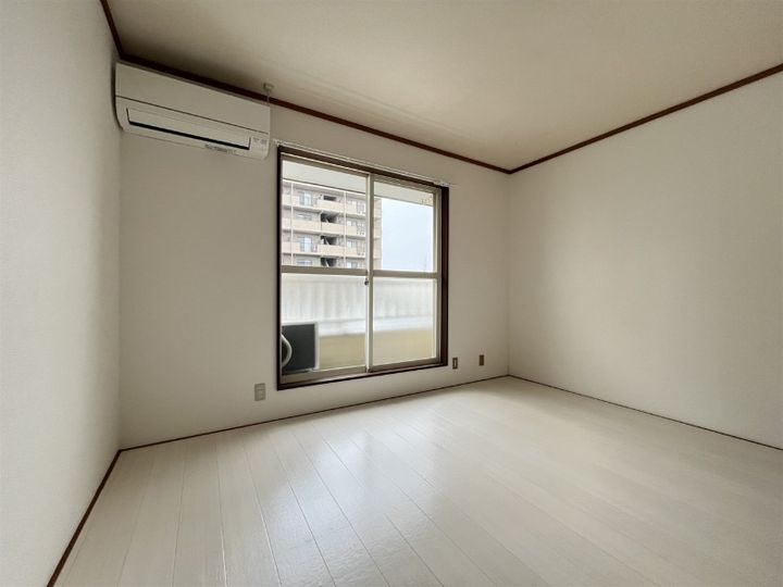 静岡県浜松市中央区小池町(アパート)の賃貸物件の居間