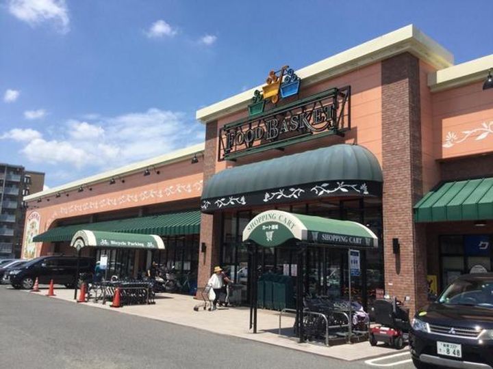 グランツ グルンの周辺