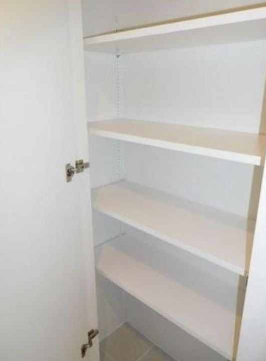 東京都世田谷区大原1(マンション)の賃貸物件の玄関