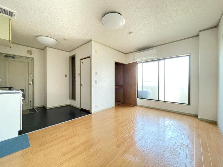えび寿マンションの居間