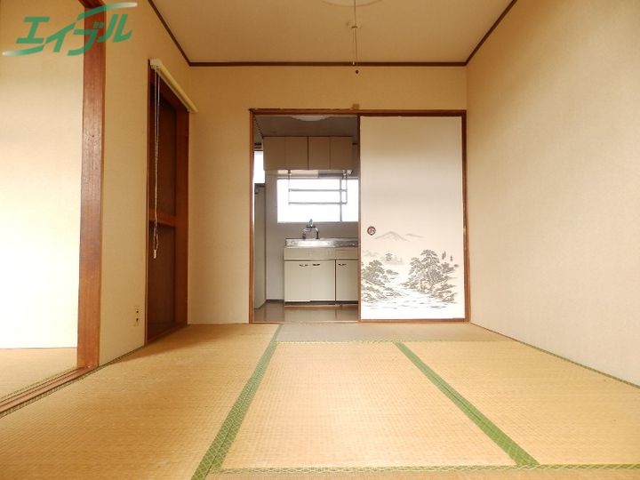さつき荘の居間