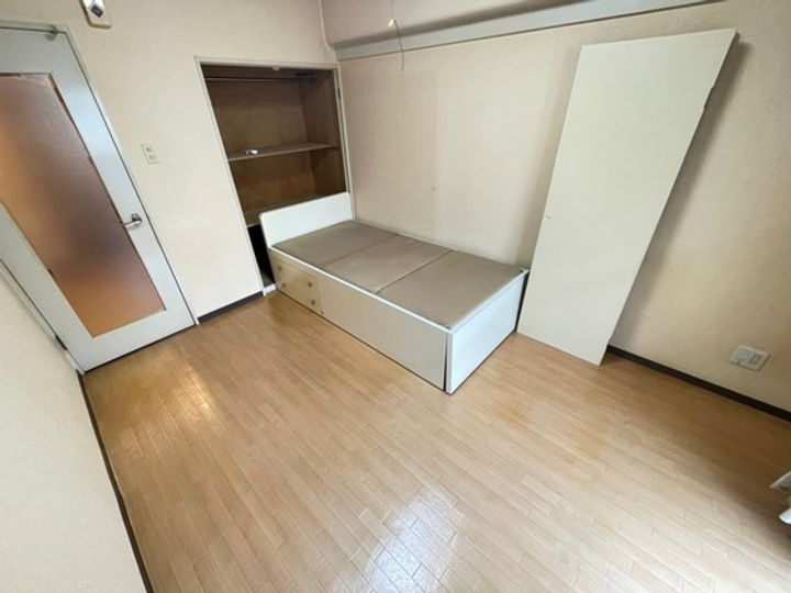 アスプロパラティ8の内装