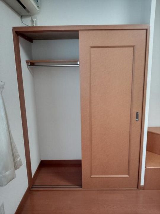 レオパレスブルースカイの内装