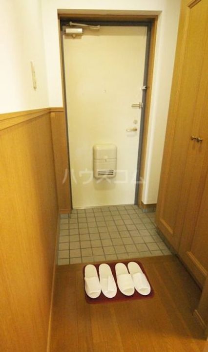 レアールマリカの玄関