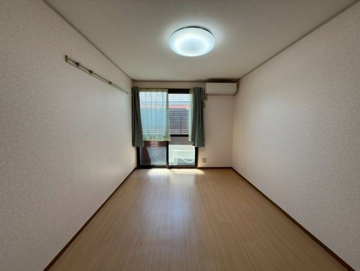 ぽるとαの居間