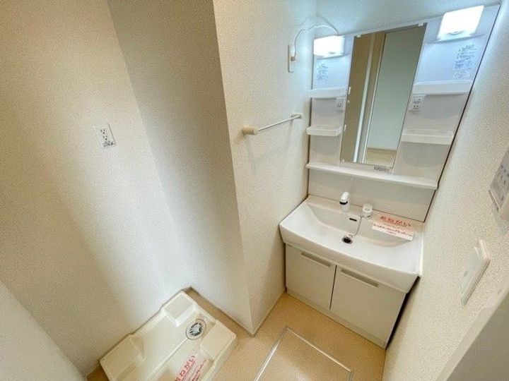 スカイハイムBの内装