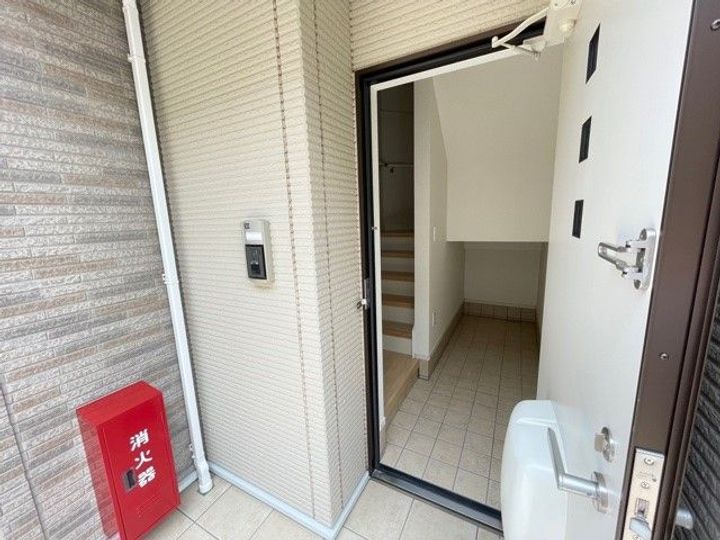 スカイハイムBの玄関