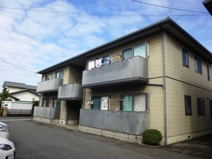 ペルレ A棟の外観