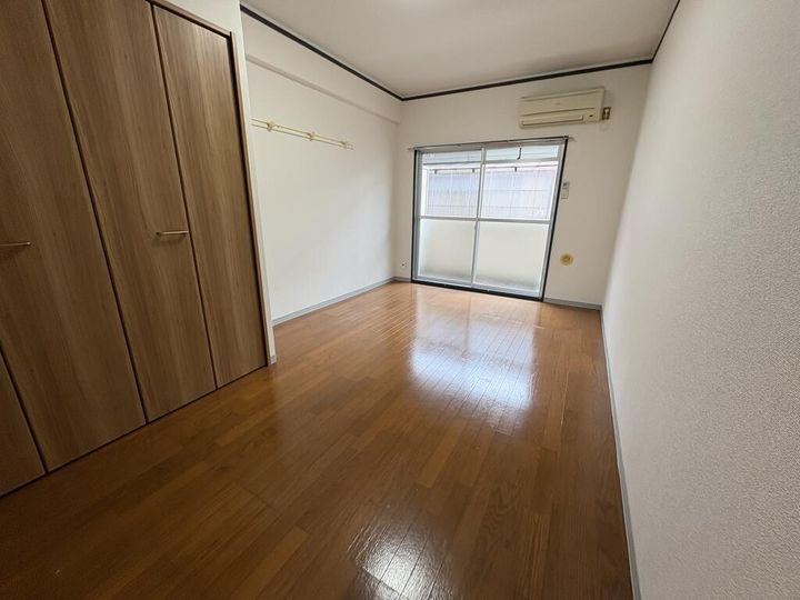 富士マンションの居間