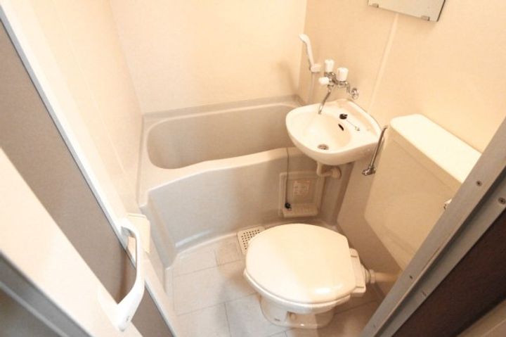 宝持ホワイトハイツの内装