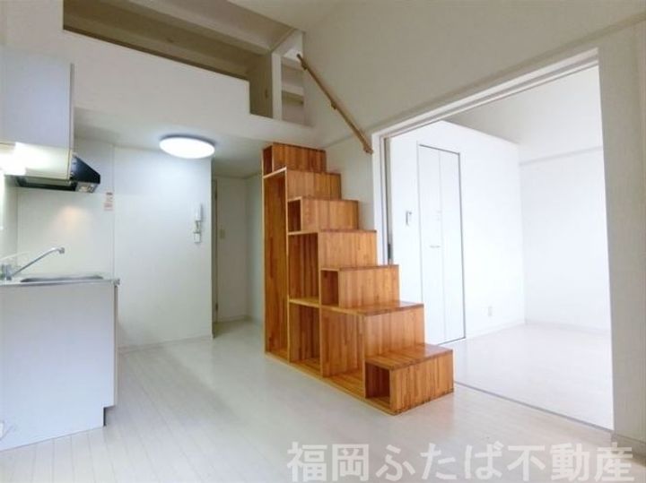 リンデン小笹の居間