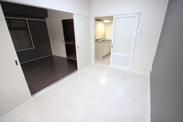 エセル三篠の内装