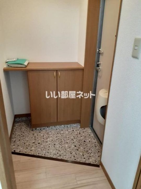 ウイングバレンの玄関