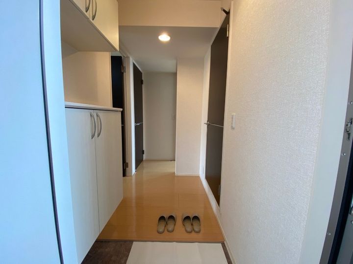 静岡県浜松市中央区子安町(マンション)の賃貸物件の玄関