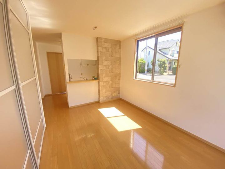 ロイヤル フェルティ F棟の居間