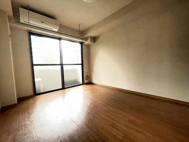 神奈川県横浜市西区戸部町5(マンション)の賃貸物件の居間