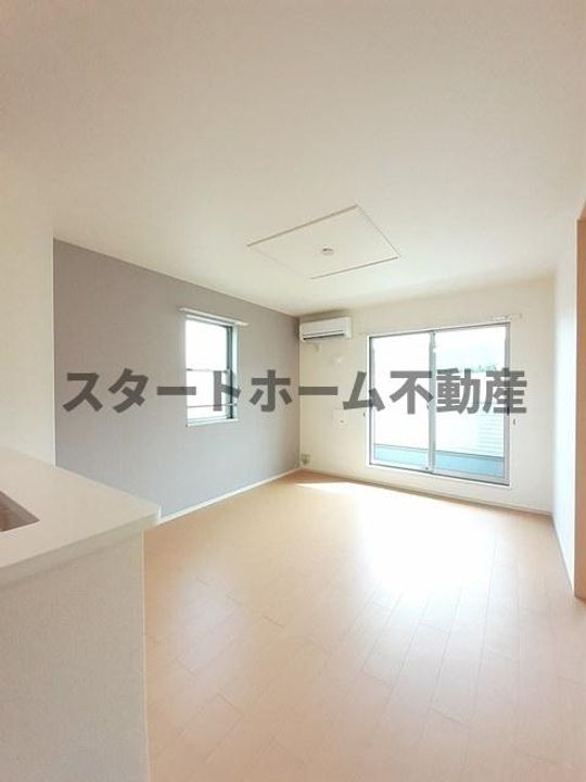 徳島県美馬市脇町新町(アパート)の賃貸物件の居間