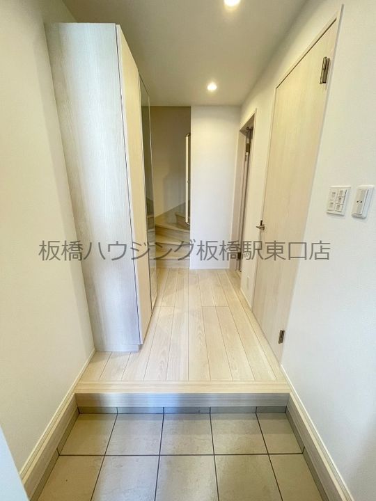 東京都板橋区徳丸7(一戸建)の賃貸物件の玄関