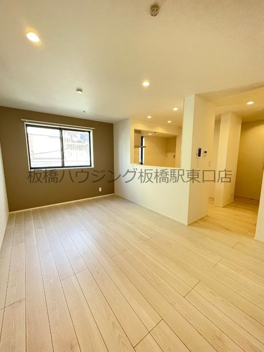東京都板橋区徳丸7(一戸建)の賃貸物件の居間