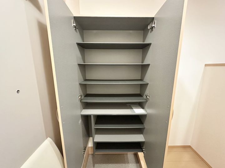 宮城県仙台市太白区八木山弥生町(一戸建)の賃貸物件の玄関