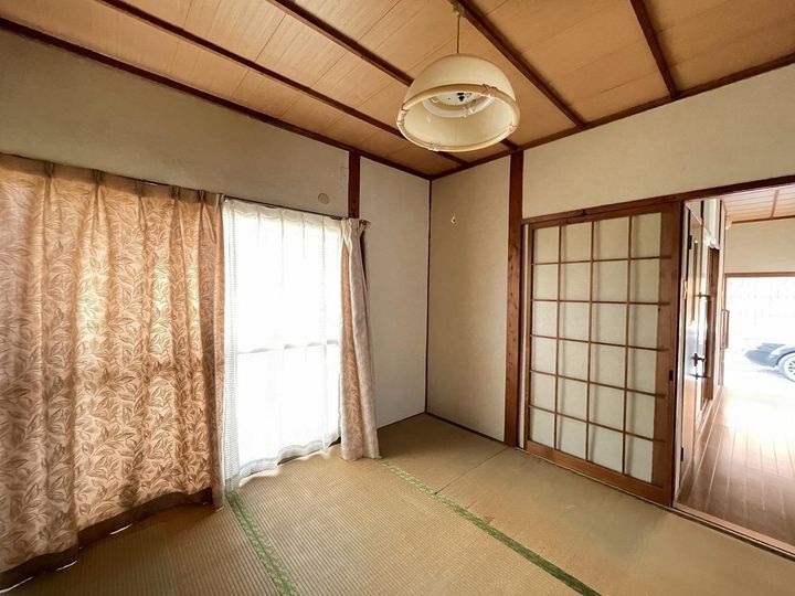 愛媛県新居浜市沢津町3(一戸建)の賃貸物件の居間