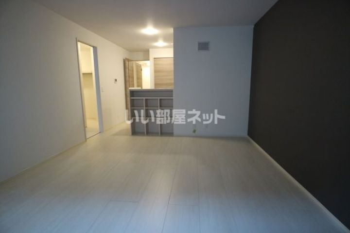 大阪府東大阪市横小路町5(アパート)の賃貸物件の居間