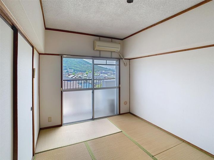 リバーサイドマンションIIの内装