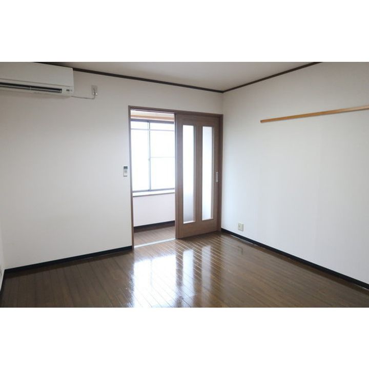 ジュニア・Yの居間