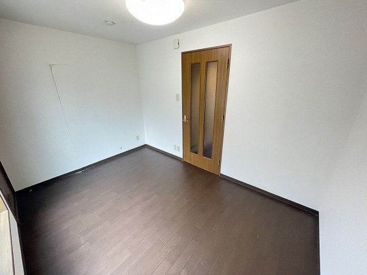 ハイコート枚方の居間