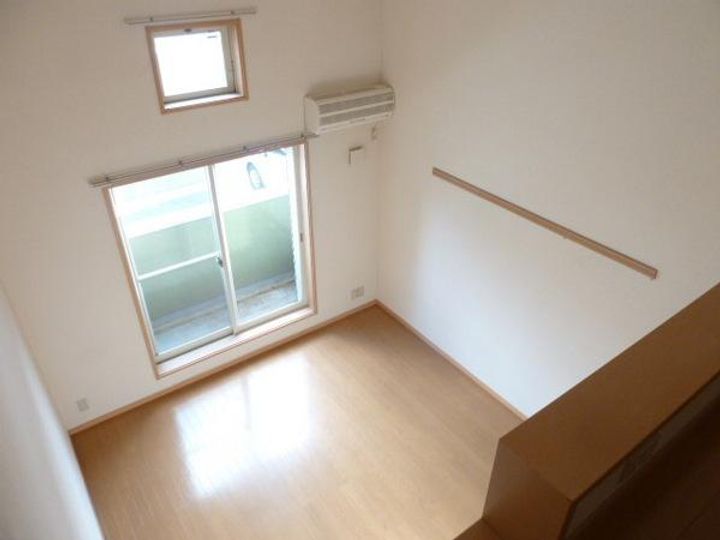 スタジオ・シェルの居間