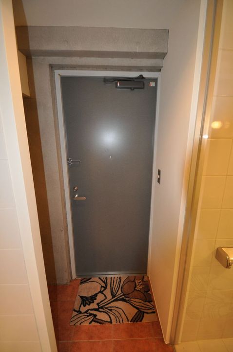 ヴィヴァシェルの玄関