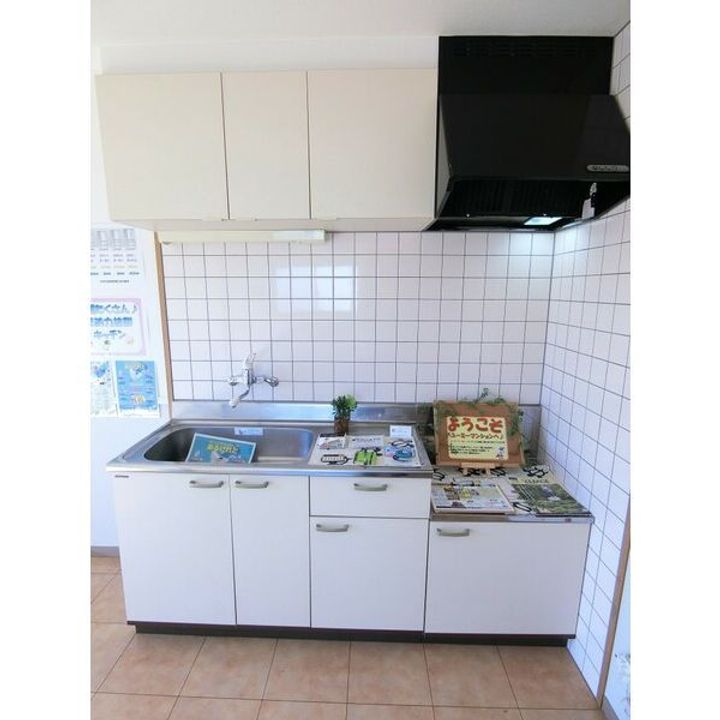栃木県栃木市薗部町2(マンション)の賃貸物件のキッチン