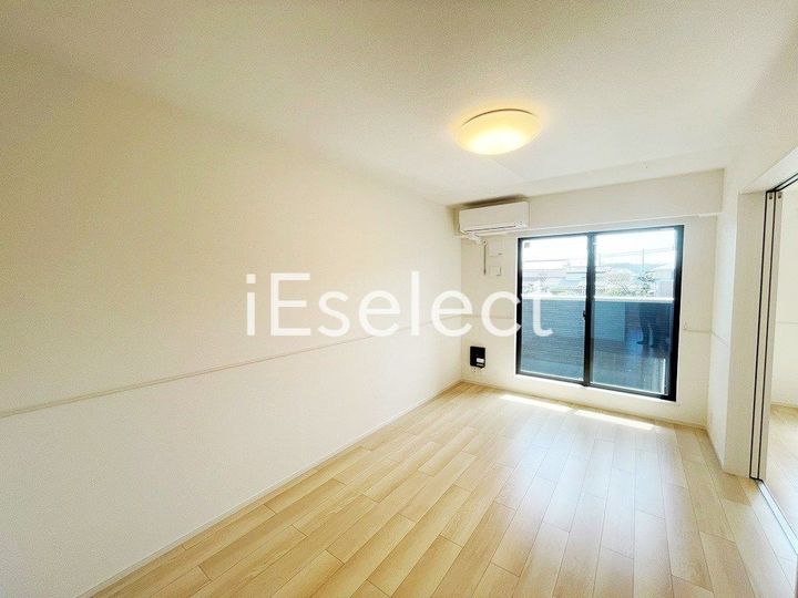 グレースヴィラージュ 弐番館の居間