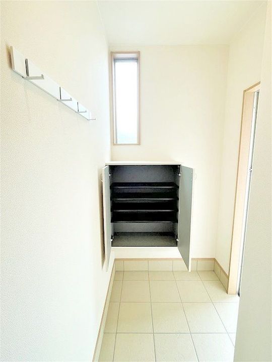 栃木県足利市五十部町(アパート)の賃貸物件の玄関