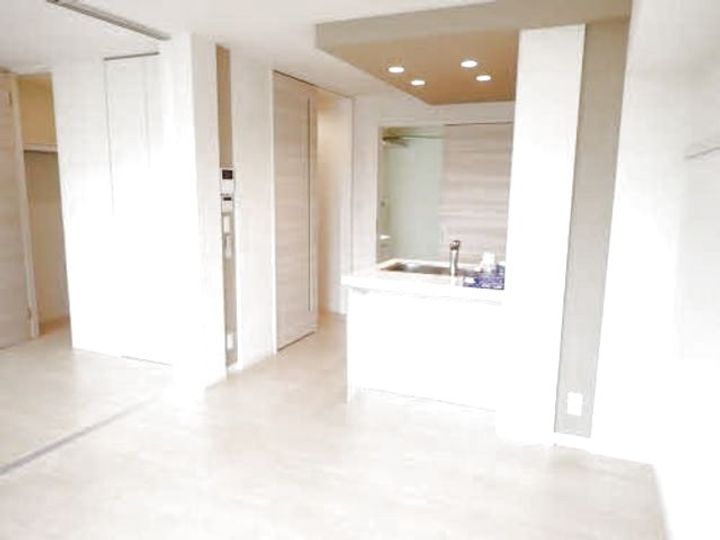 新潟県新潟市中央区新光町(マンション)の賃貸物件の居間