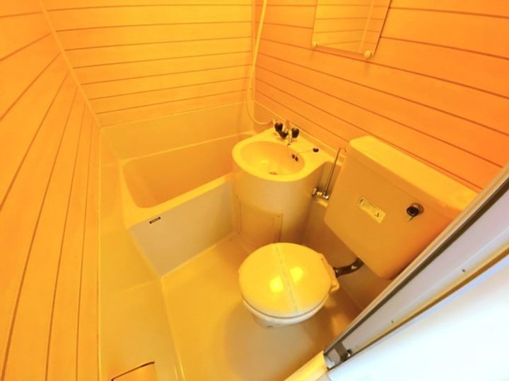 西霞MRビルの風呂