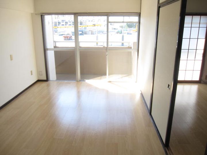 銀杏町庄司マンションの居間