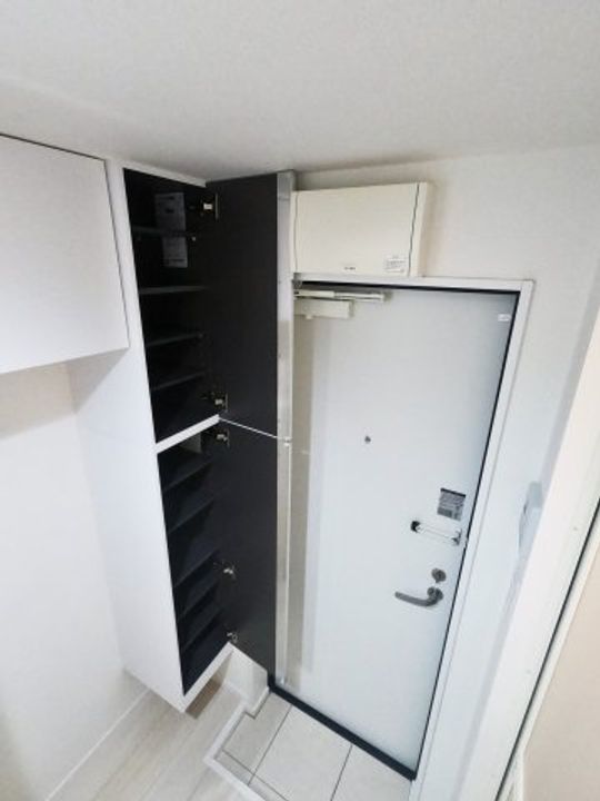 東京都杉並区高円寺南2(アパート)の賃貸物件の玄関