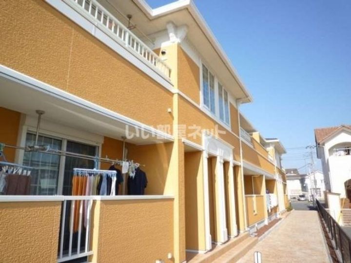 エテルナ韮山の外観