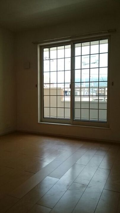 エテルナ韮山の居間