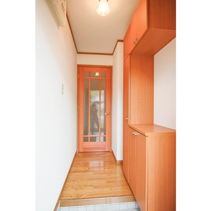 グリーンベルA棟の玄関