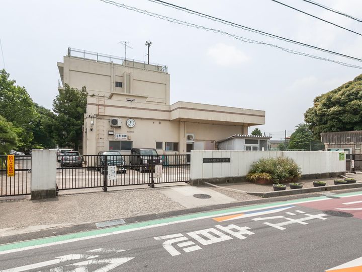 オリーブコート塚田の周辺