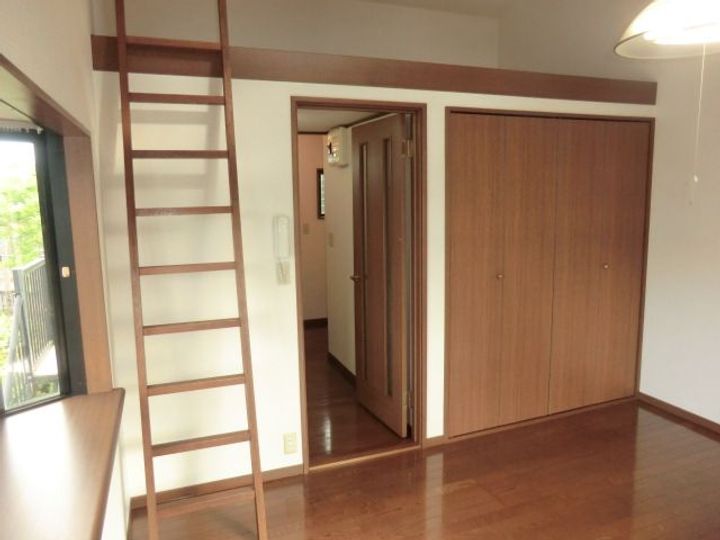 メゾン草薙Vの居間