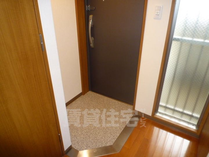 シャインビュー豊中の玄関
