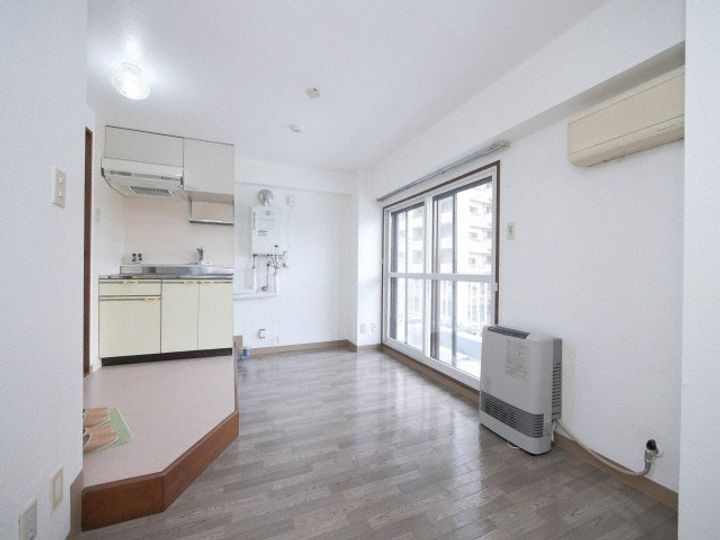 北海道札幌市中央区北五条西10(マンション)の賃貸物件の居間