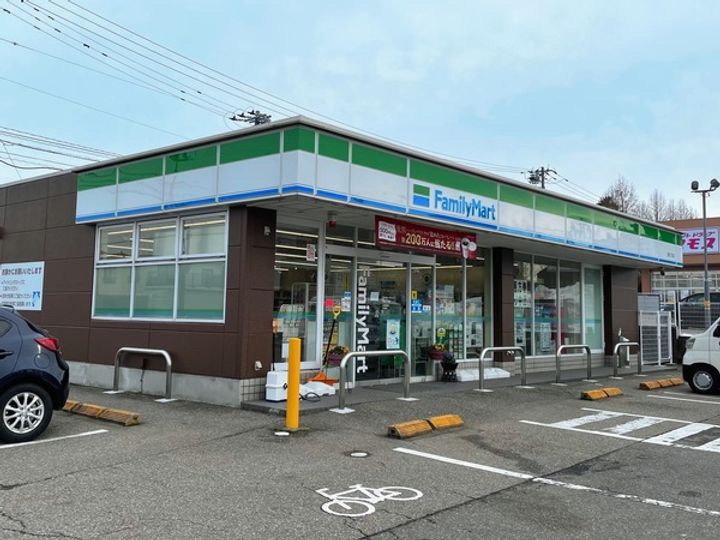 ラミューズ伏見台の周辺