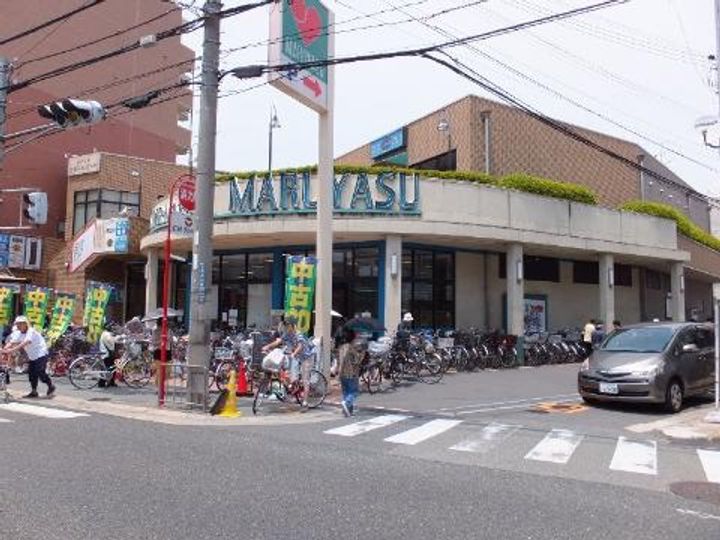 丸栄ライオンズマンションB棟の周辺