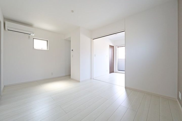 愛知県名古屋市西区又穂町5(アパート)の賃貸物件の居間