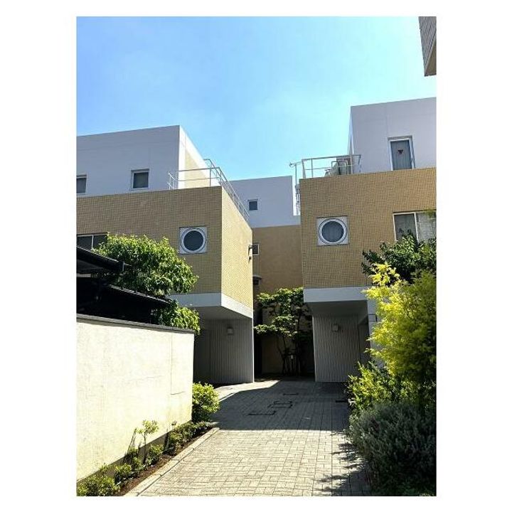 東京都文京区千石3(マンション)の賃貸物件の外観