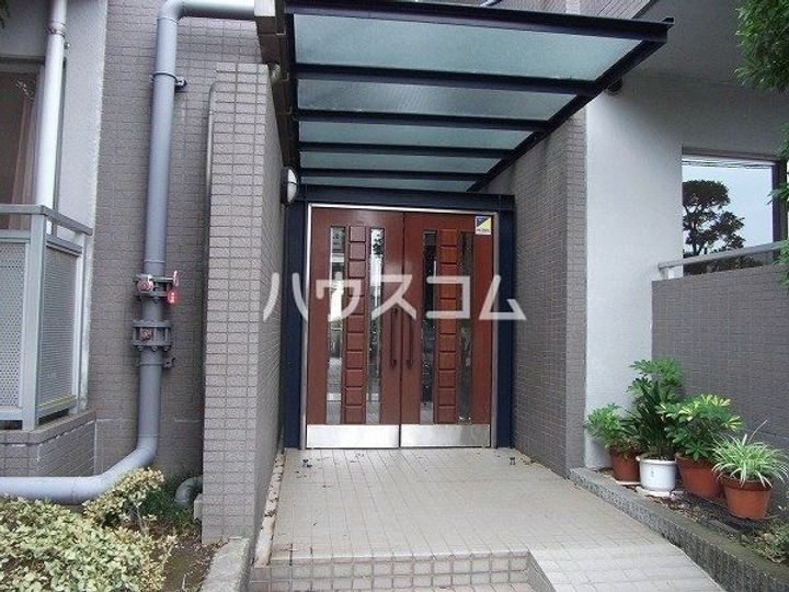ファミールヴィラ多摩の地図